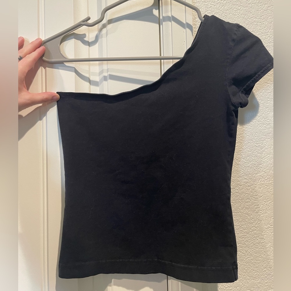 Betty Blue One Shoulder Black Shirt, Size XS - Picture 2 of 6
